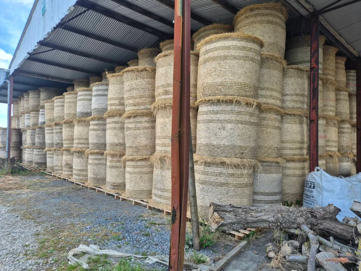 Organic hay for sale - Image 1