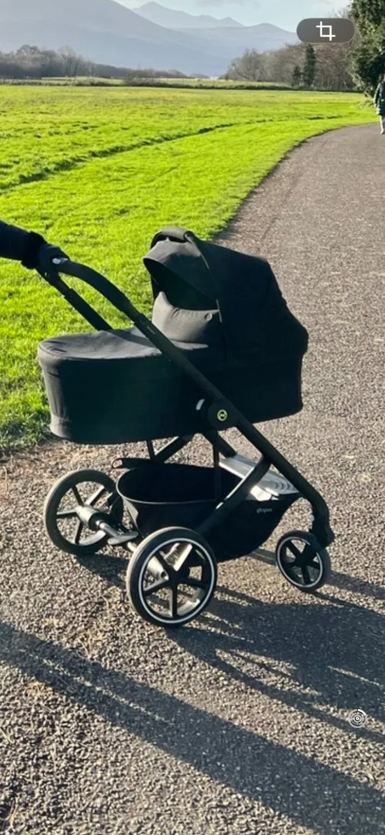 Cybex Balios S 3 in 1 stroller - Image 1