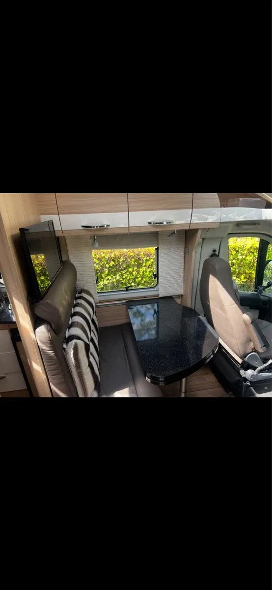 Campervan low miles - Image 4