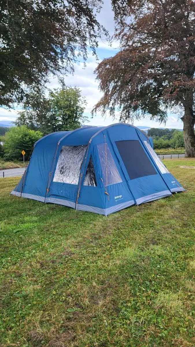 Vango Osiris 500, 4-5 man tent, ground sheet + carpet - Image 1