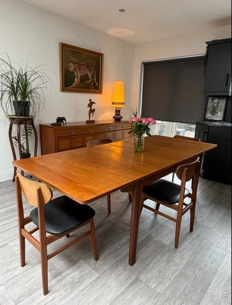 Mid Century Extendable Dining Table - Image 4