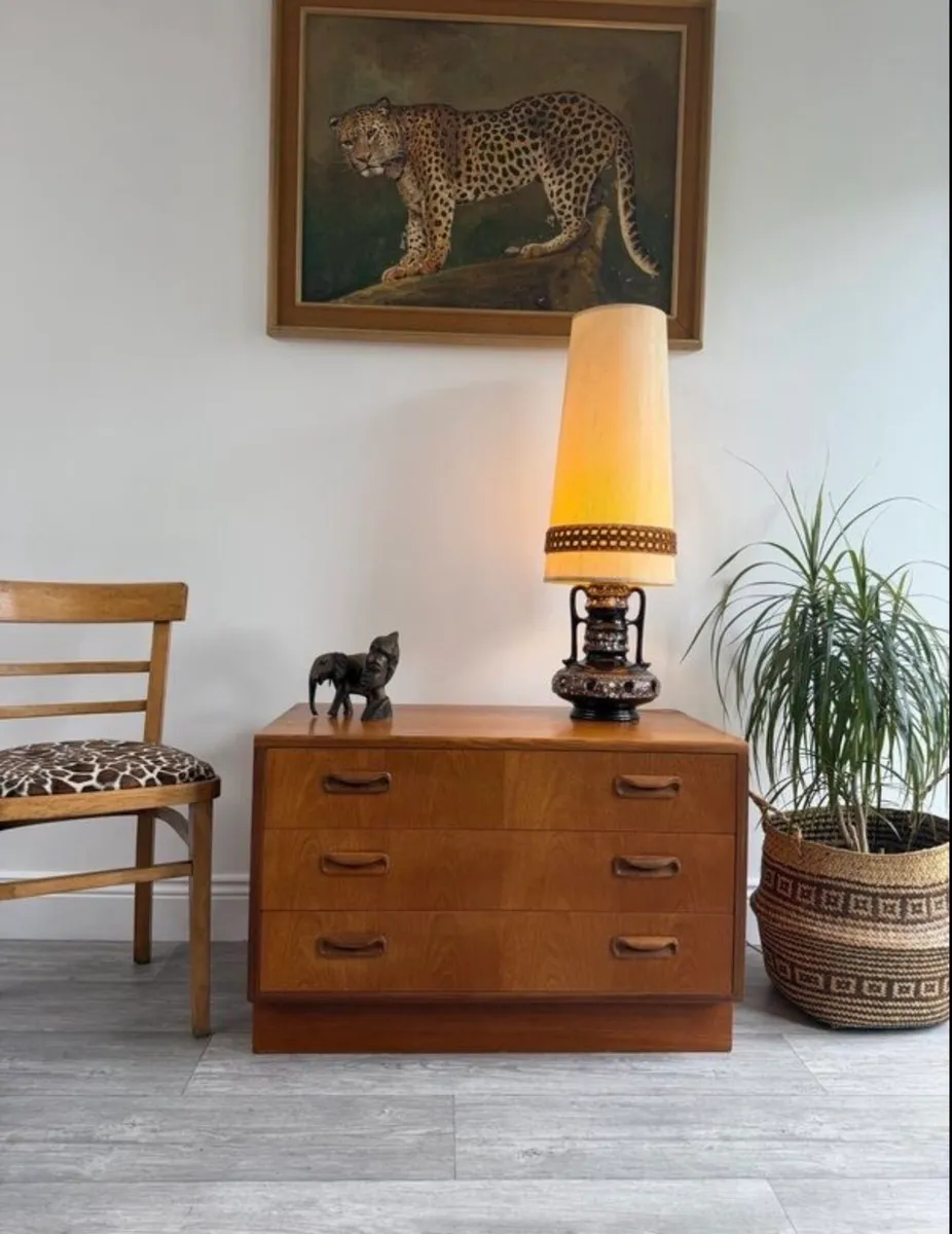 Mid Century GPlan Chest of Drawers - Image 1