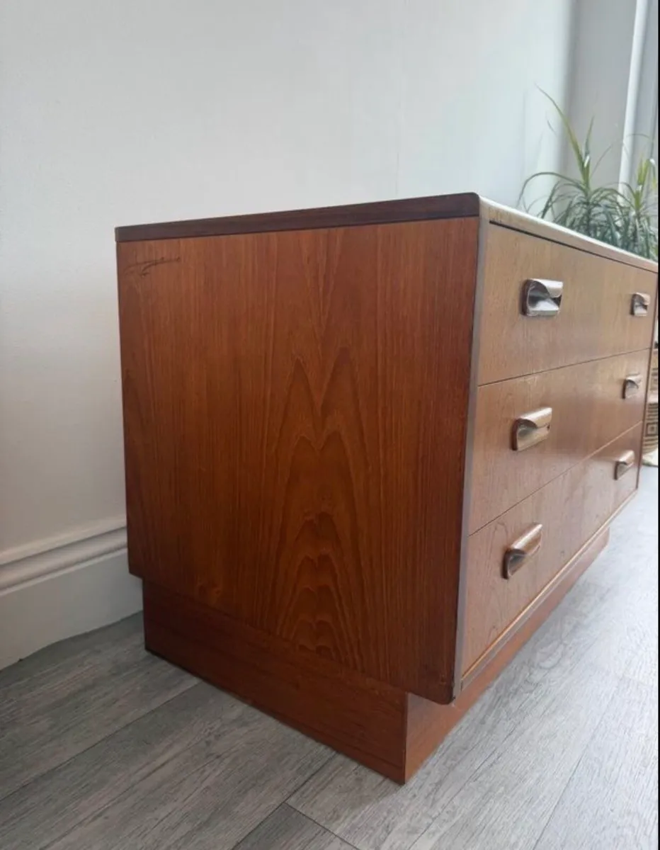 Mid Century GPlan Chest of Drawers - Image 3