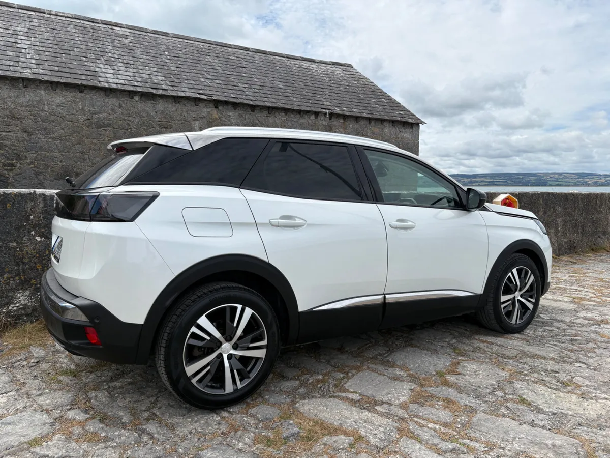 2022 Peugeot 3008 Allure - Image 4
