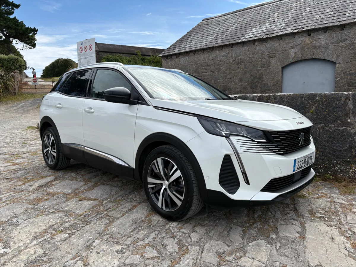 2022 Peugeot 3008 Allure - Image 2