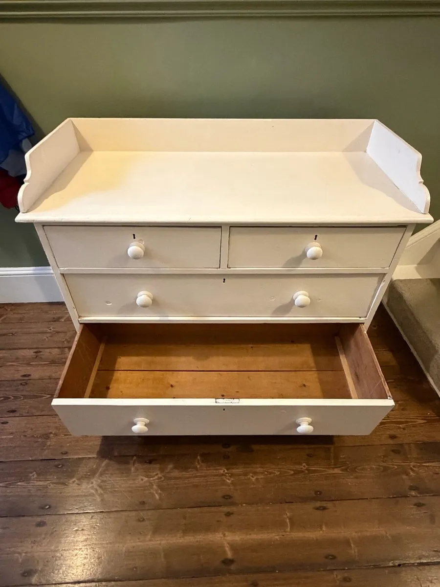 Vintage wooden changing table - Image 1