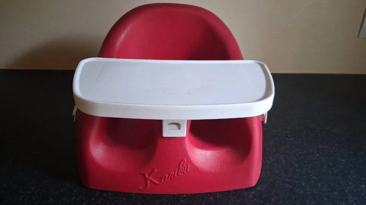 Baby feeding seat
