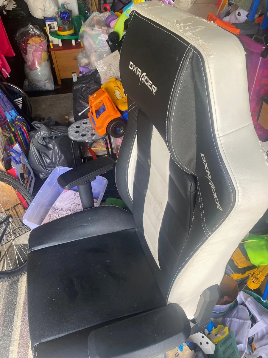 Gaming chair - Image 2