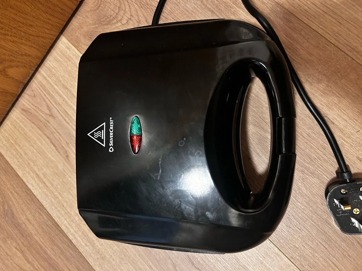 Sandwich toaster - Image 2