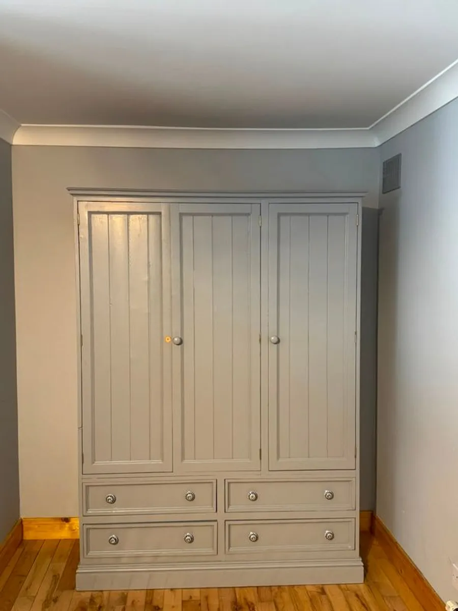 Wardrobe for sale - Image 2