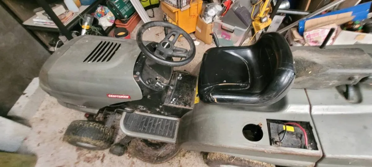 Ride on mower - Image 4