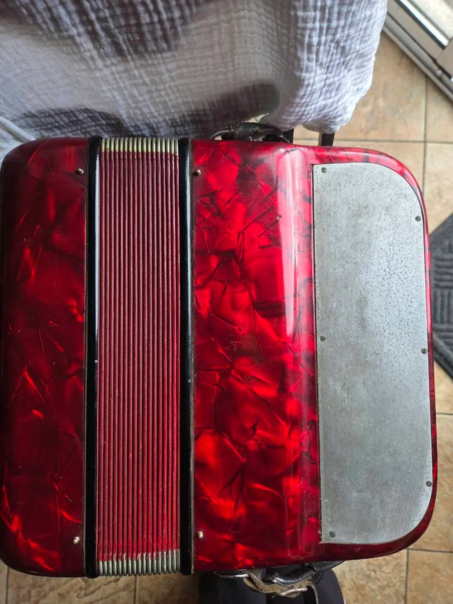 1950s Vintage Paolo Soprani Italian Accordion - Image 2