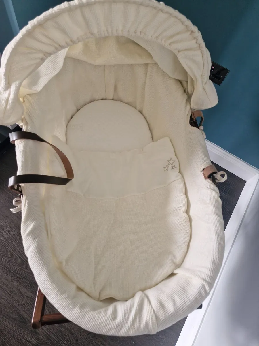 Moses Basket - Image 2