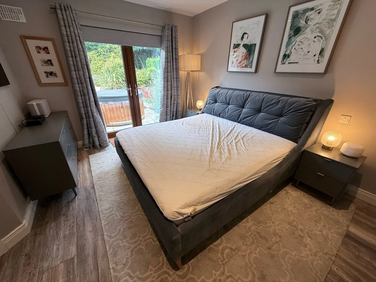 M&S Bedroom Furniture Set - Image 2