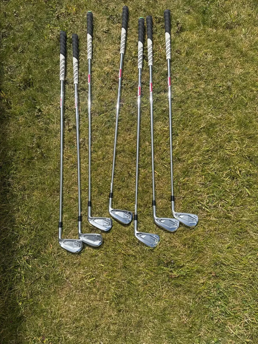 Golf clubs - Image 1