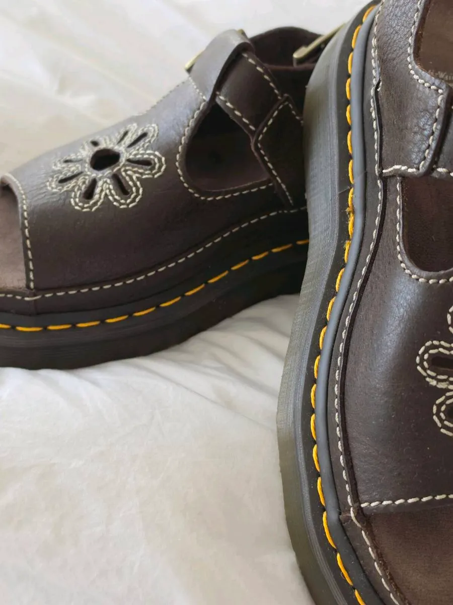 Shoes - Image 4