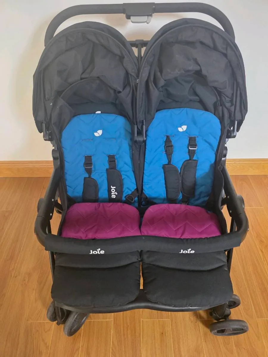 Stroller - Image 1