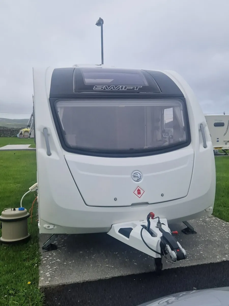 4/5 Berth Swift Coastline Espirit - Image 2