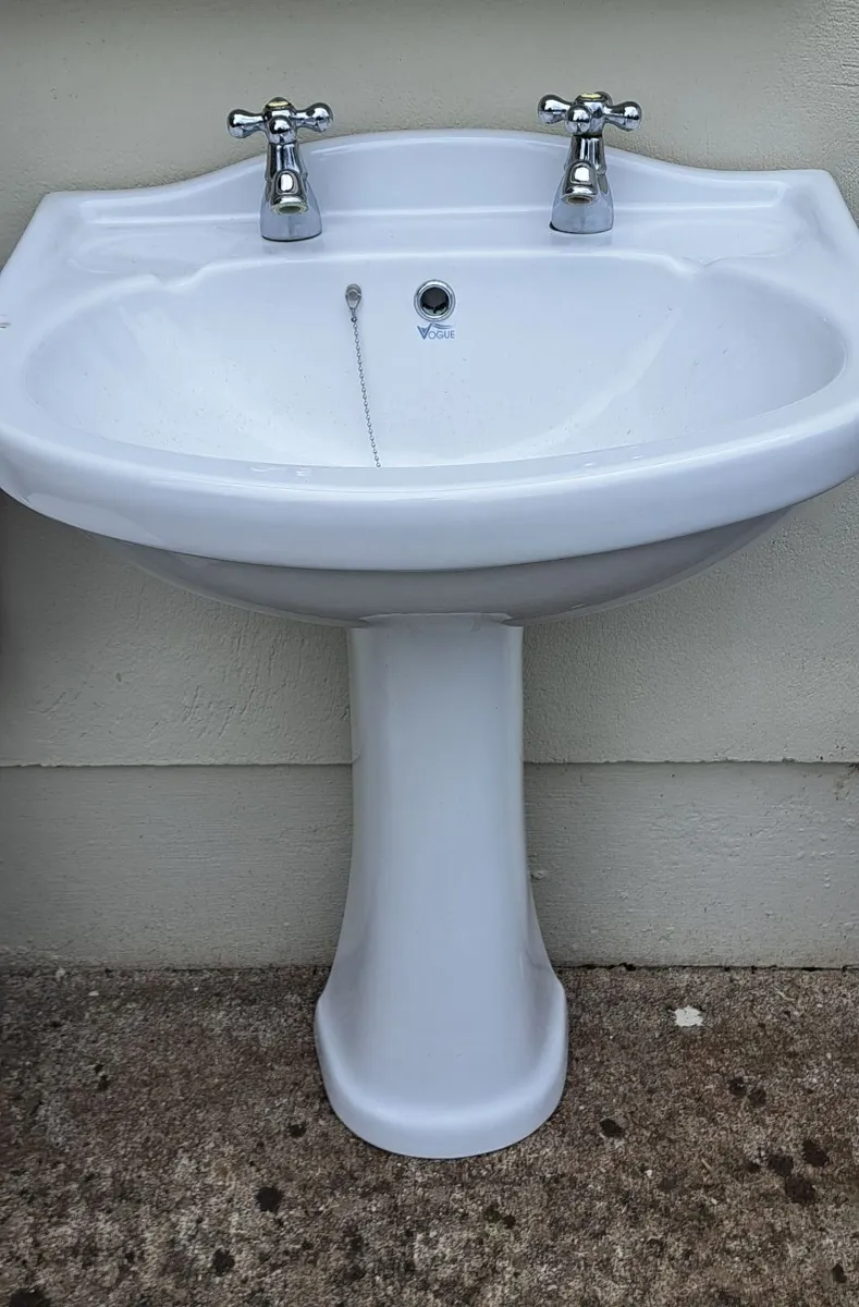 Toilet Handbasin Mirror set - Image 4