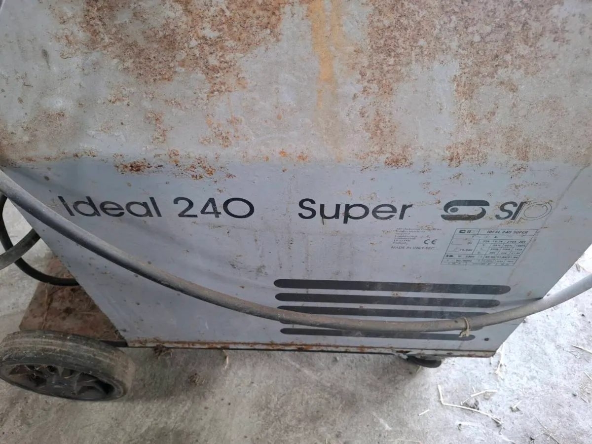 Mig welder - Image 1
