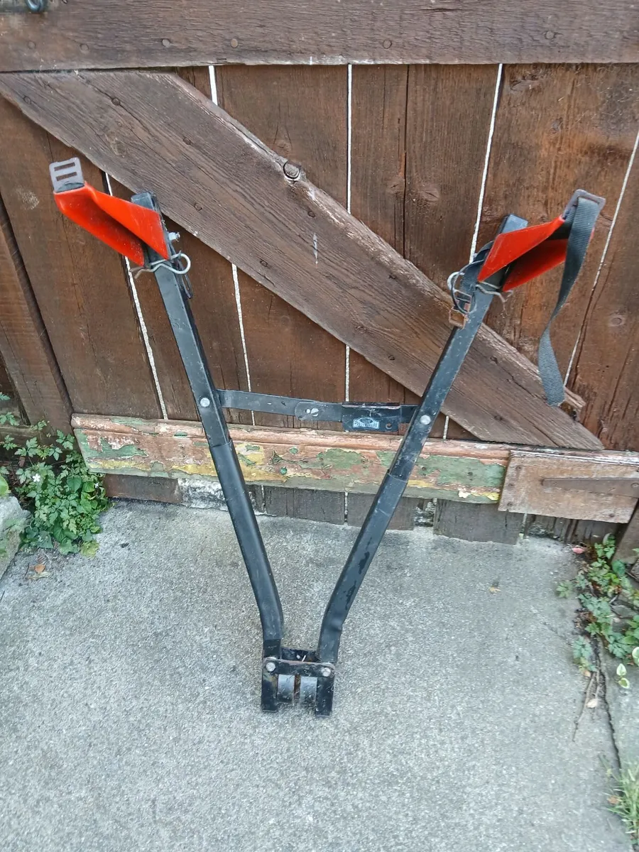 Paddy Hopkirk Bike Rack for Car - Tow Hitch type - Image 1