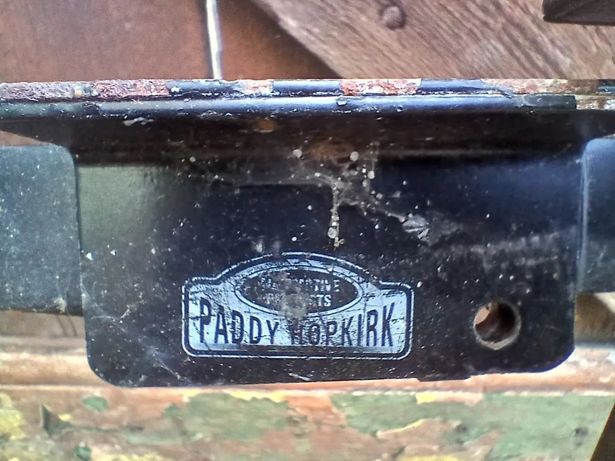 Paddy Hopkirk Bike Rack for Car - Tow Hitch type - Image 2