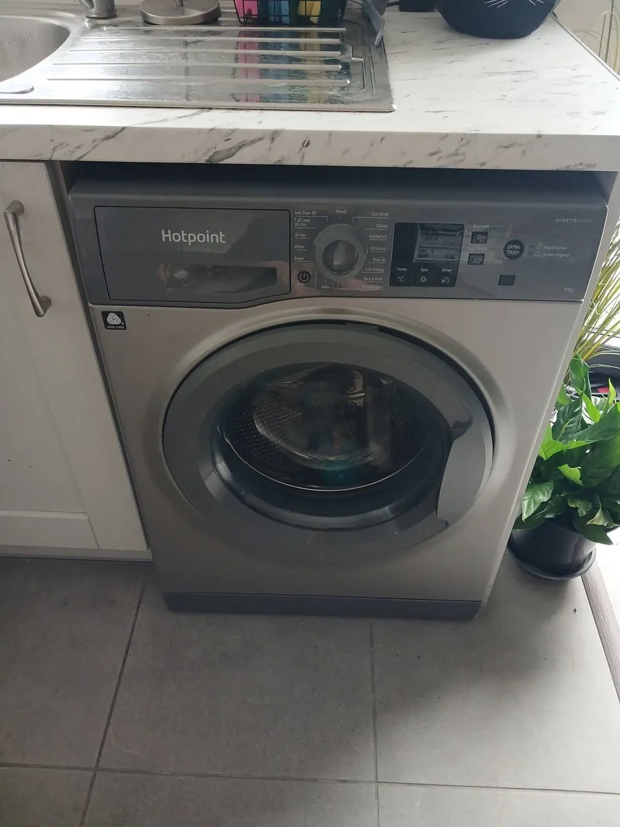 Washing machine 9kg - Image 1