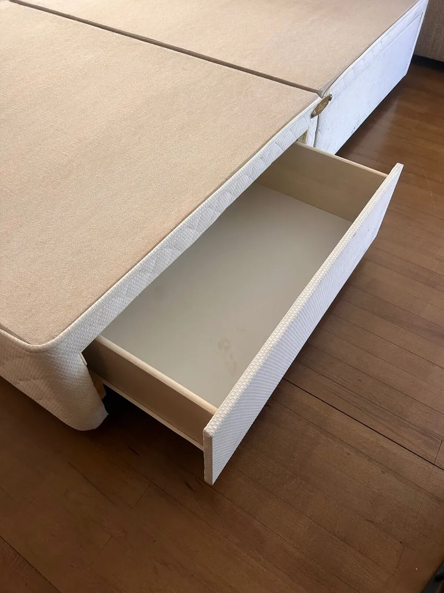 Bed base - Image 1
