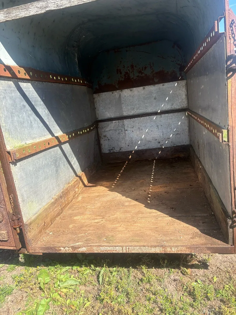 Cattle trailer - Image 2