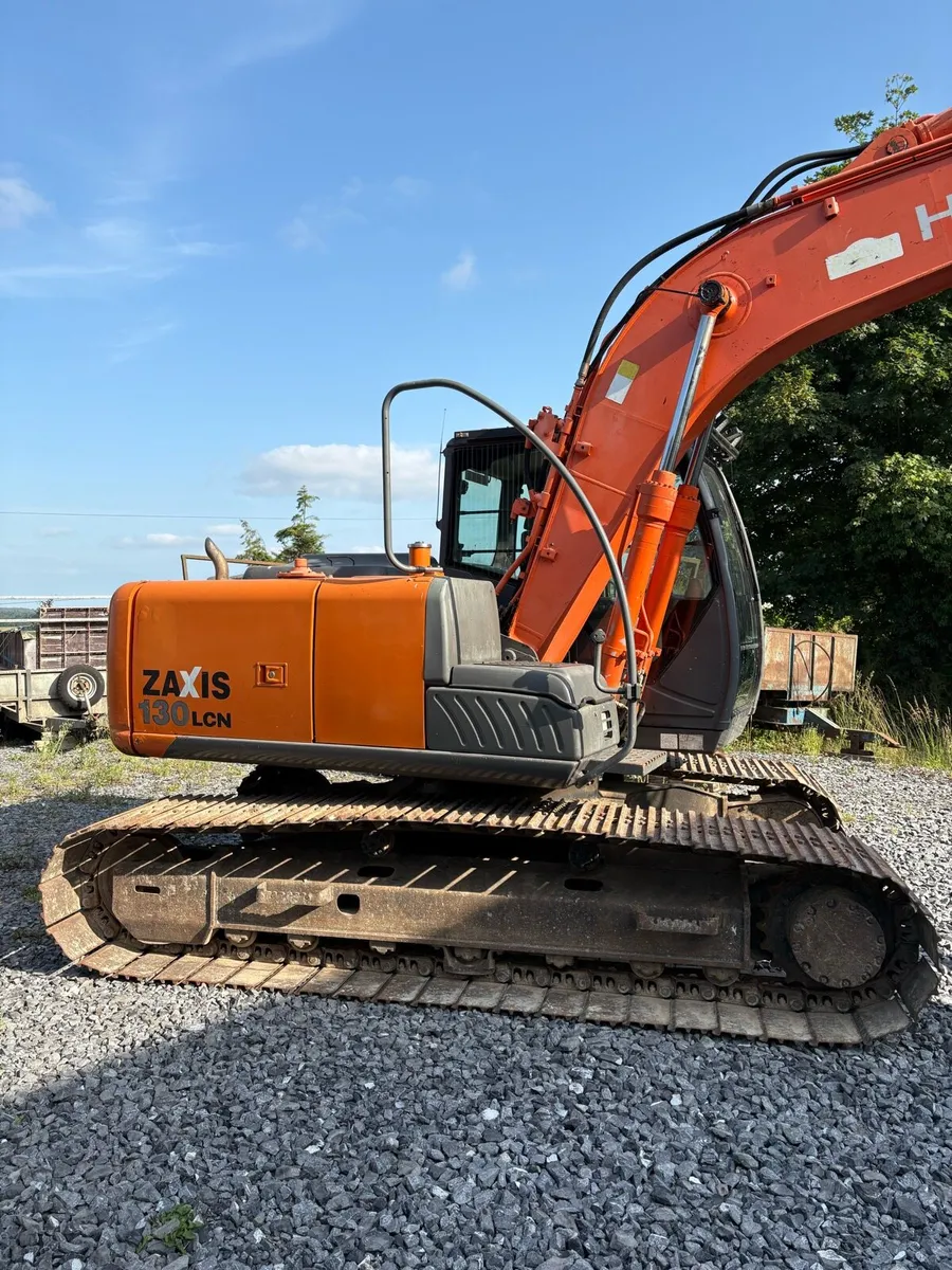 Hitachi 130-3 - Image 2