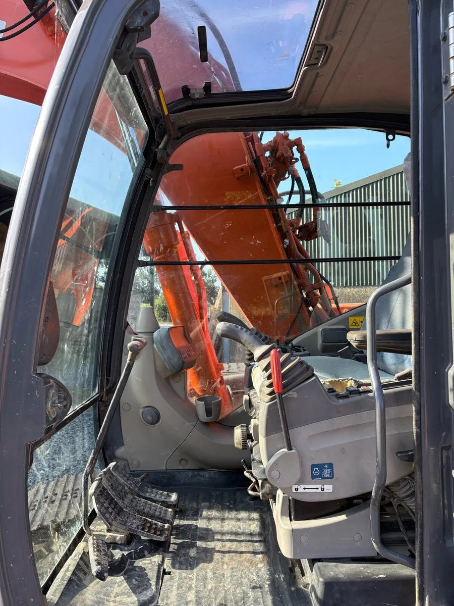 Hitachi 130-3 - Image 4