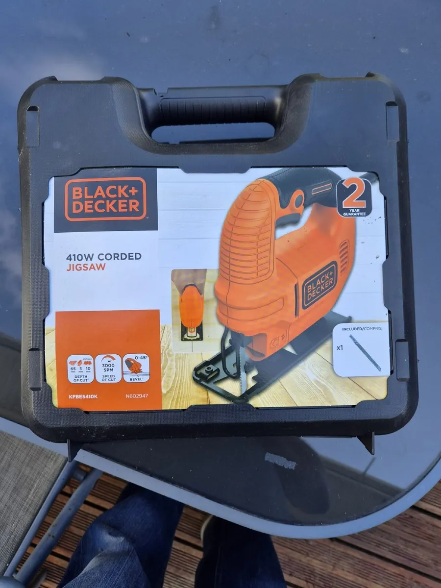 Black+Decker 410W Corded Jigsaw - Image 2