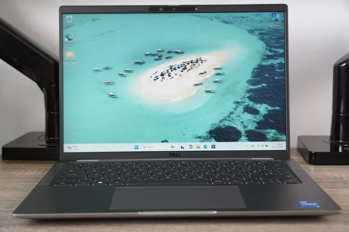 Dell Latitude 7440 | 13th Gen i5-1335U | 16GB RAM - Image 1