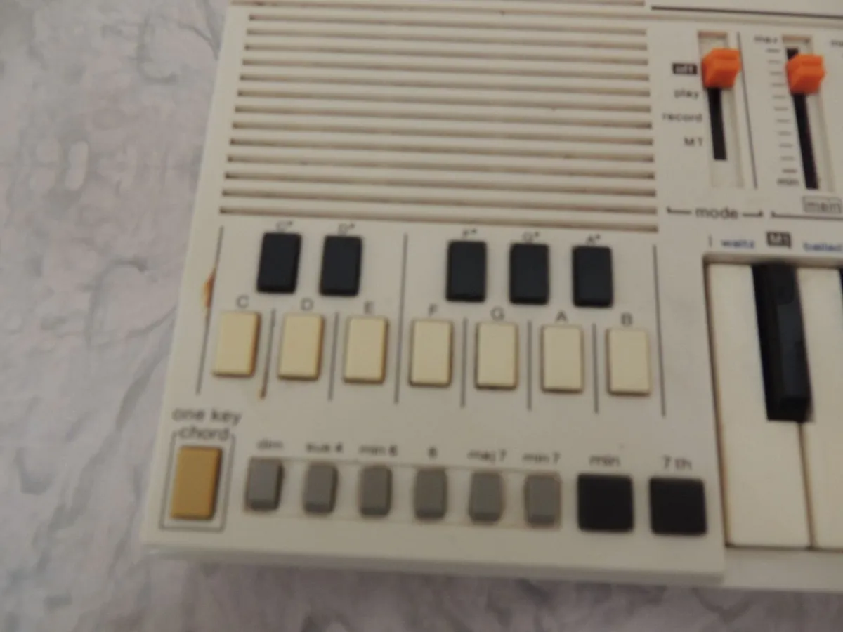 CASIO  PT-30 Electronic Musical Instrument - Image 2