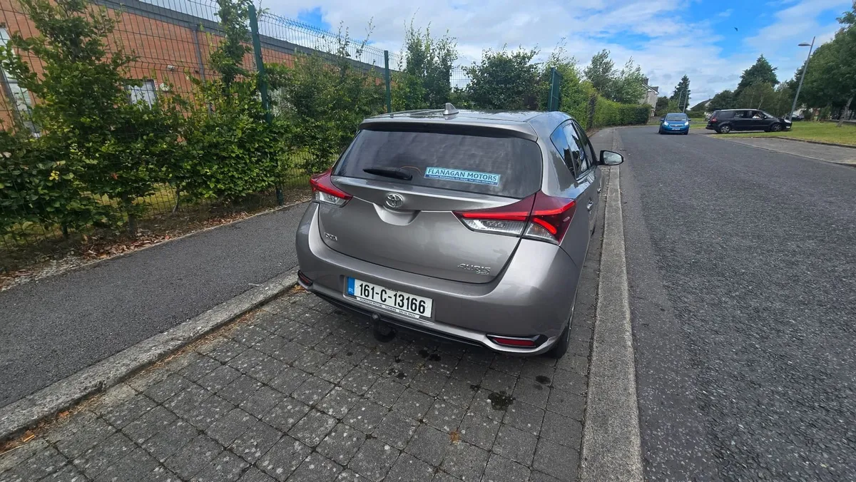2016 Toyota Auris VAN 1.4 D4D - NEW DOE & TAX - Image 3
