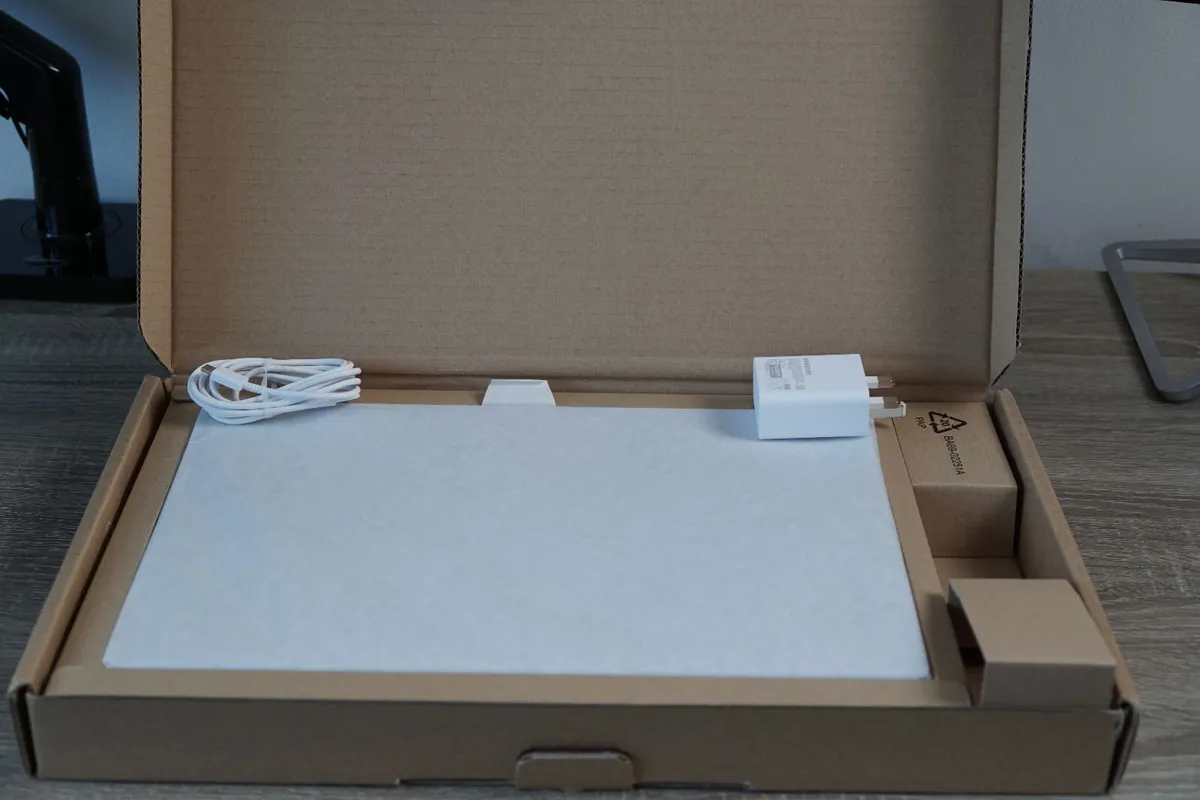 Samsung Galaxy Book4 Edge 15.6" |Snapdragon X Plus - Image 4