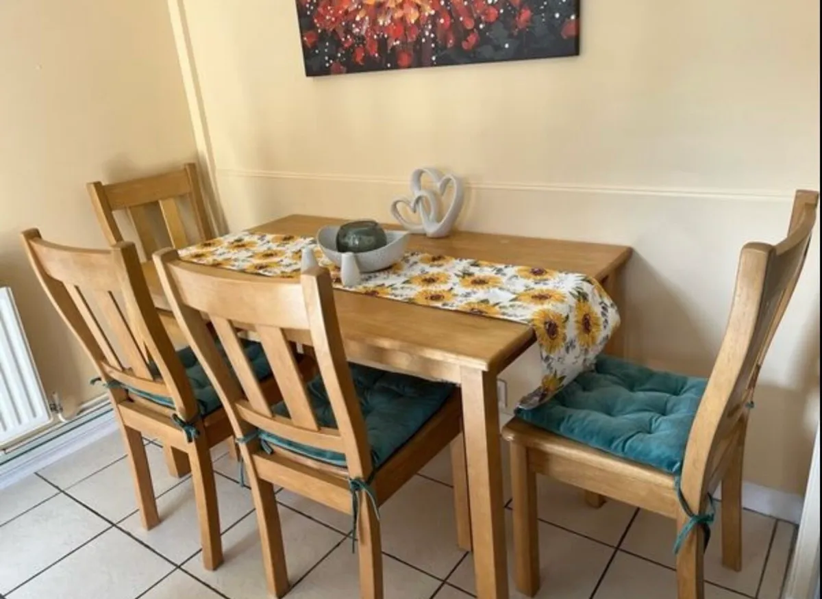 Solid wood table and chairs - Image 2