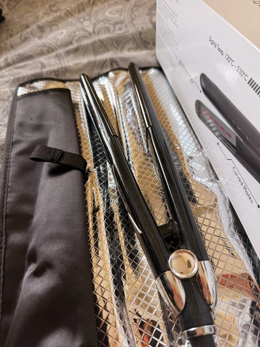 Voduz Infrared straightener - Image 1