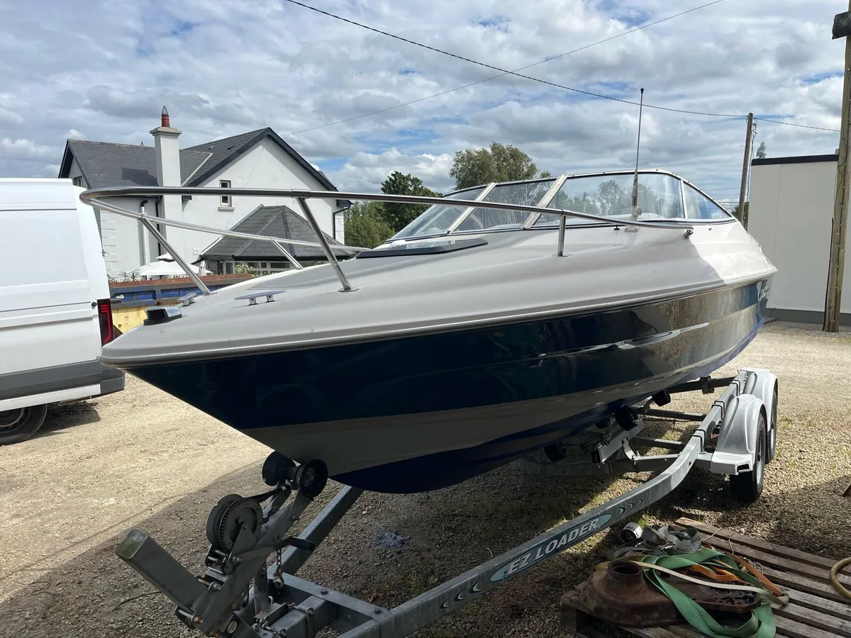 Maxum Speed Boat - Image 3