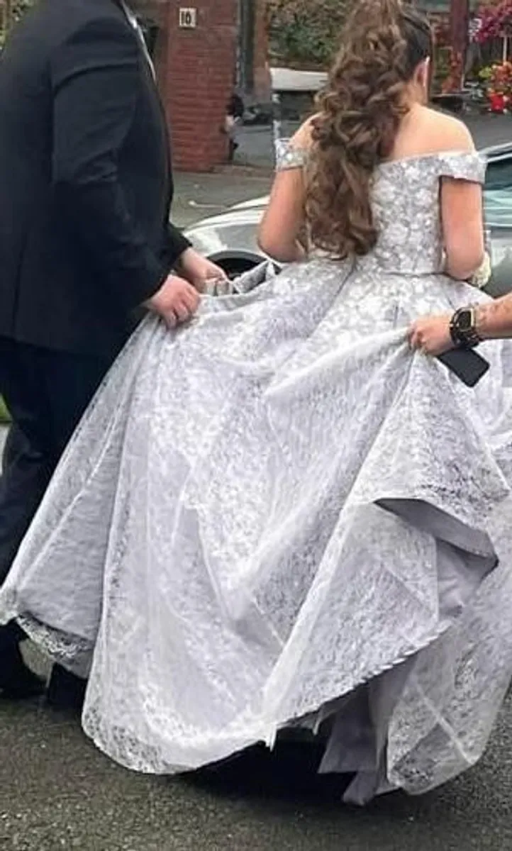 Debs dress - Image 2