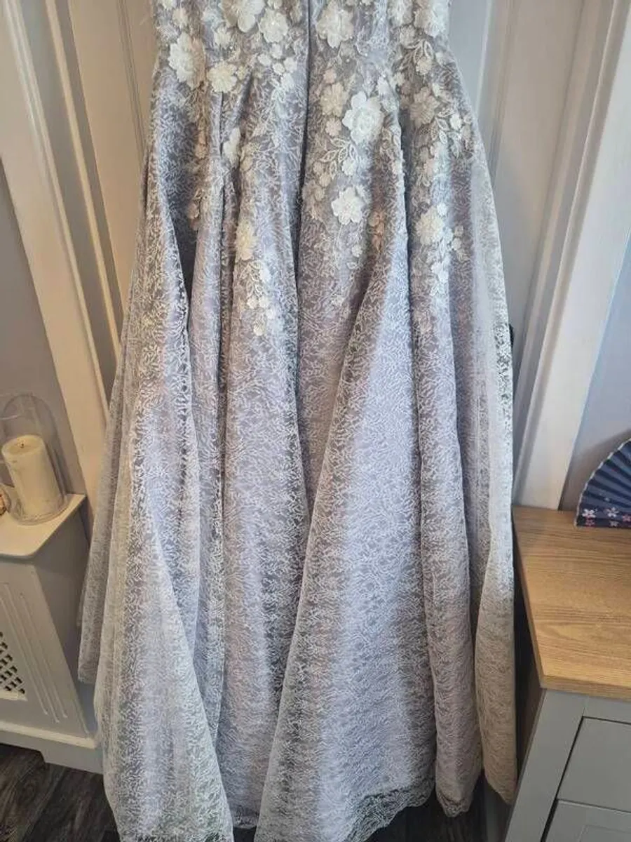 Debs dress - Image 3