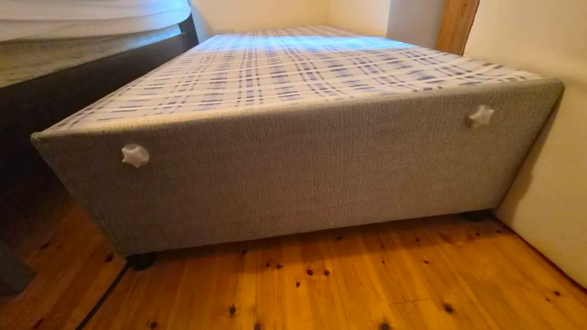 Single bed + mattress (negotiable) - Image 4