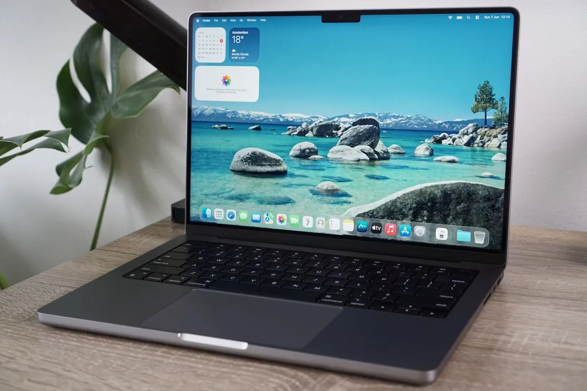 Macbook Pro 14" 2021 M1 Pro | 16GB | 512GB | 36cyc - Image 1