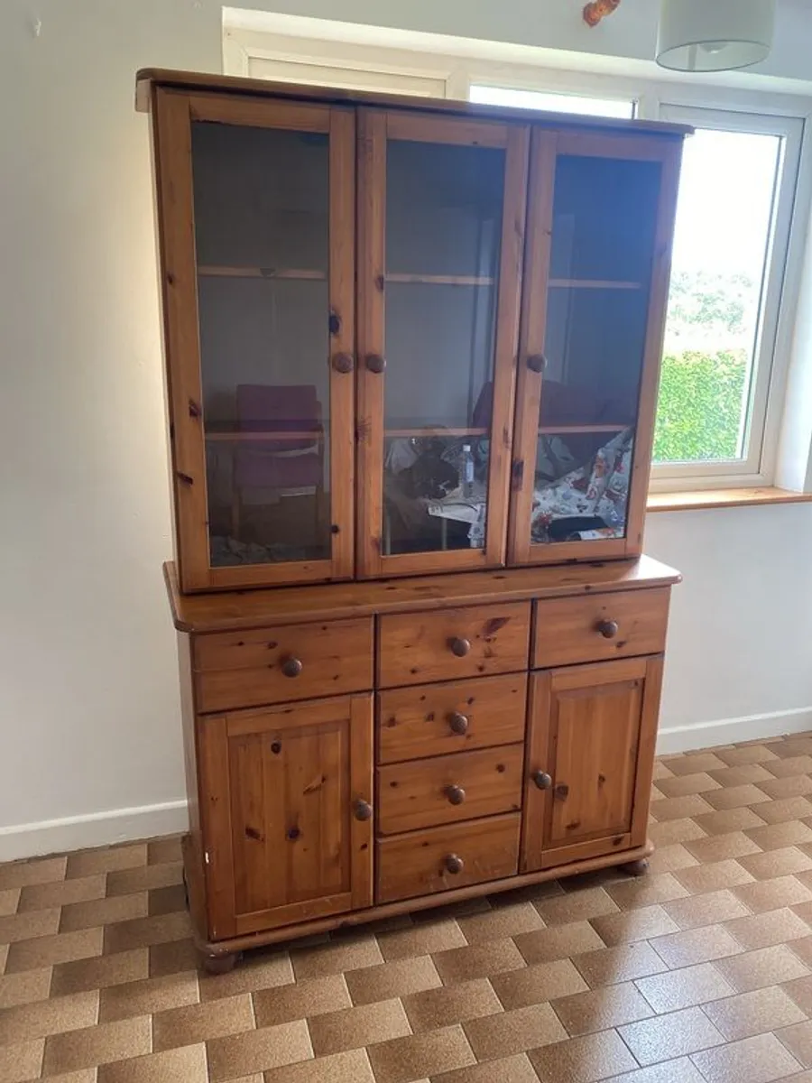 Dresser - Image 1