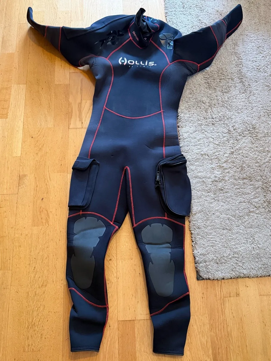 Hollis SD7 7mm Semi-Dry Diving suit Size L - Scuba - Image 1