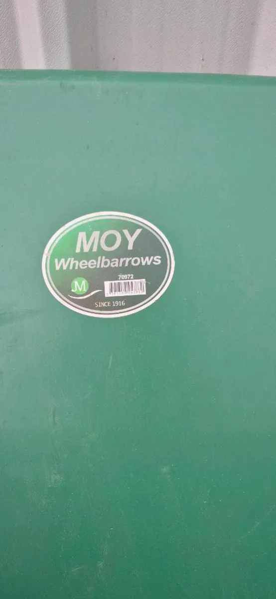 Big wheelbarrow - Image 1