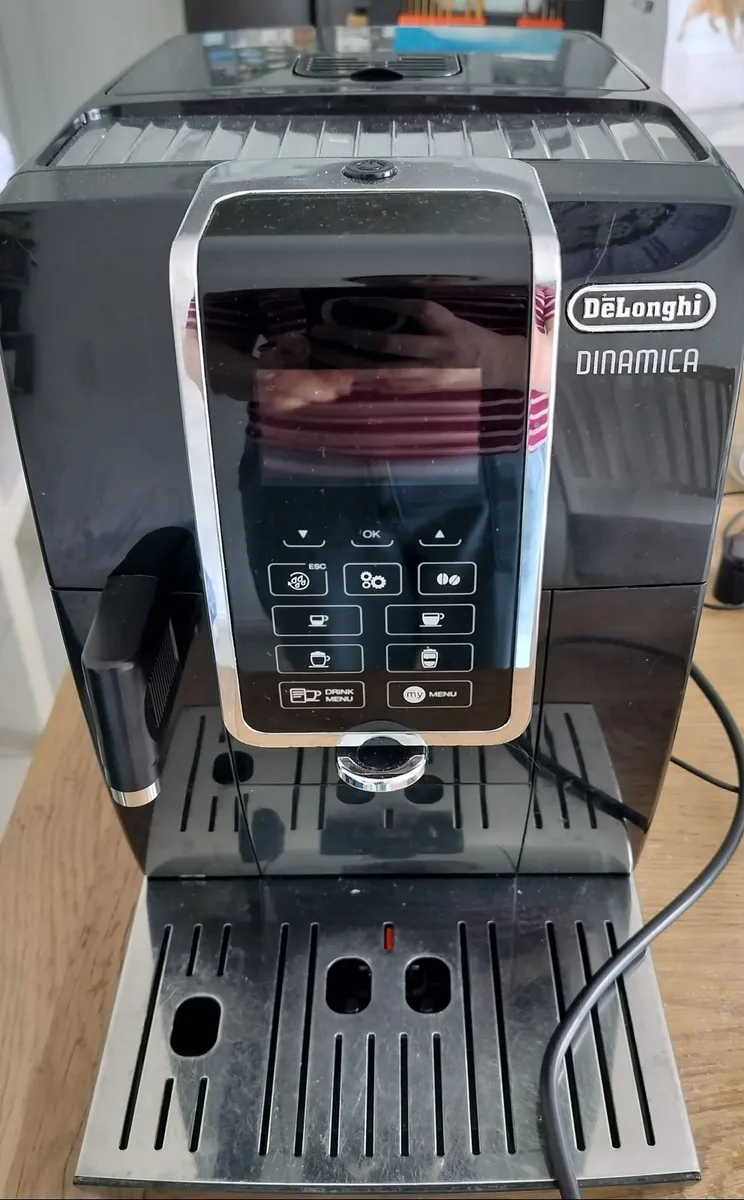 DeLonghi coffee Machine
