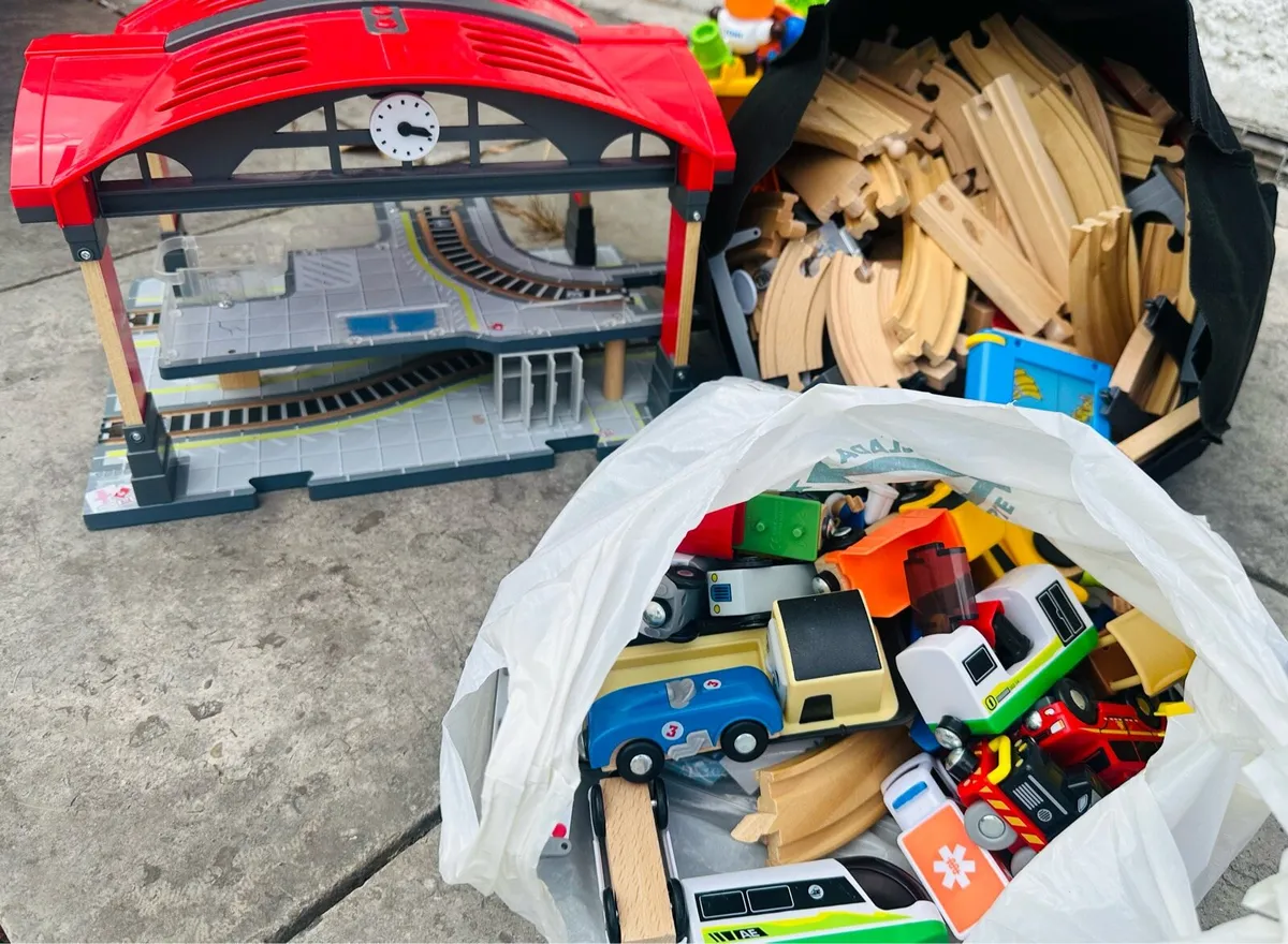 Toy Train set and Bakugan stadiums - Image 1