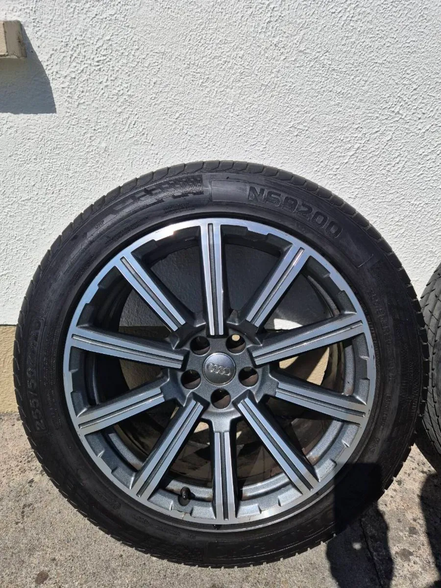 Audi Q7 alloys - Image 2