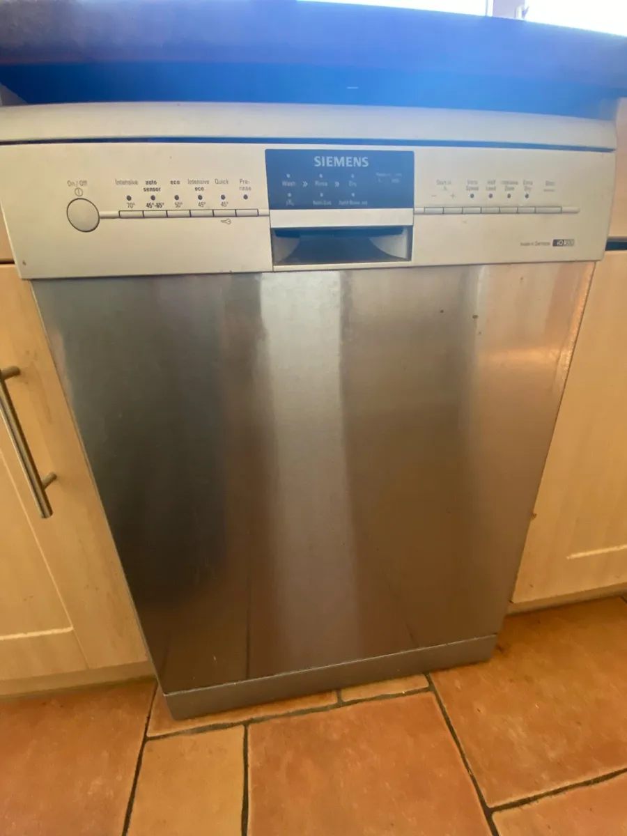 Kitchen - Image 4